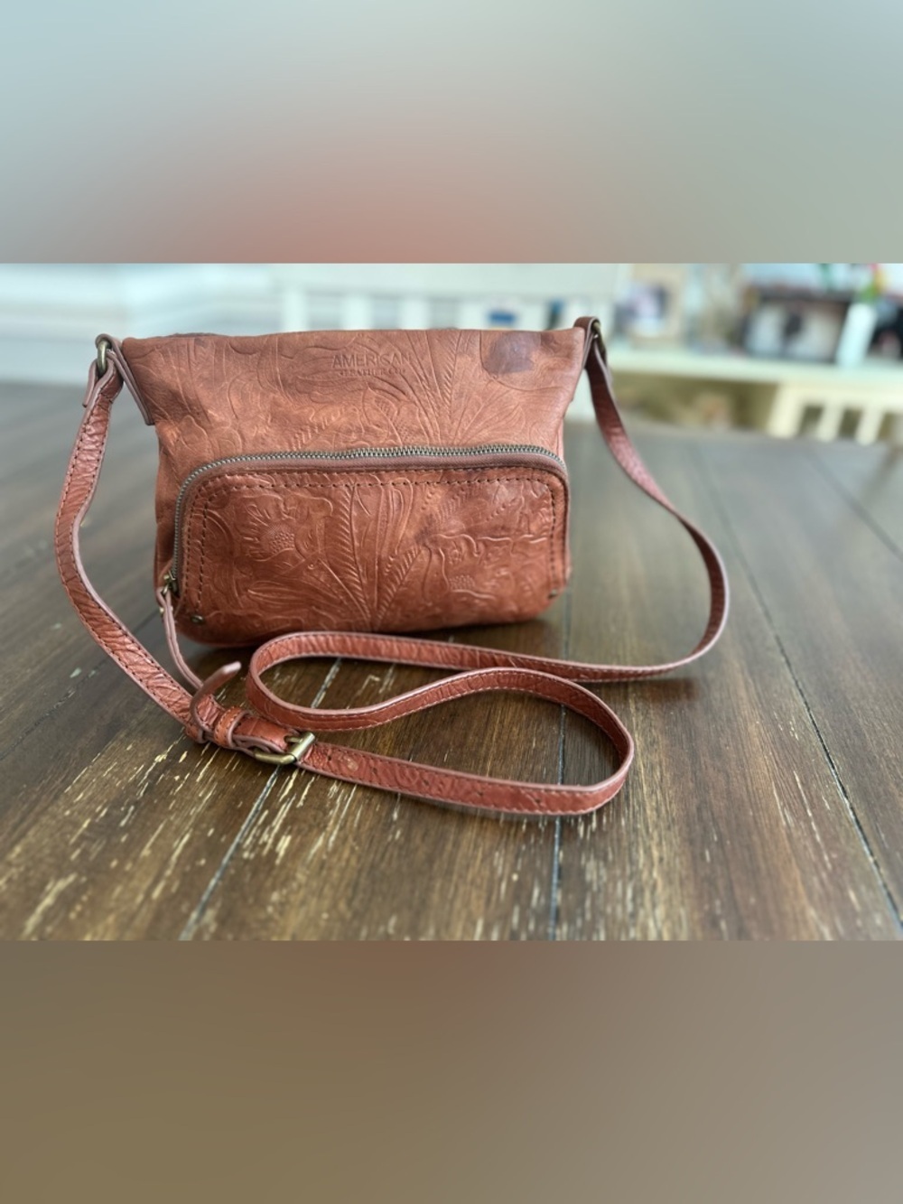 American leather co. Cross body bag
